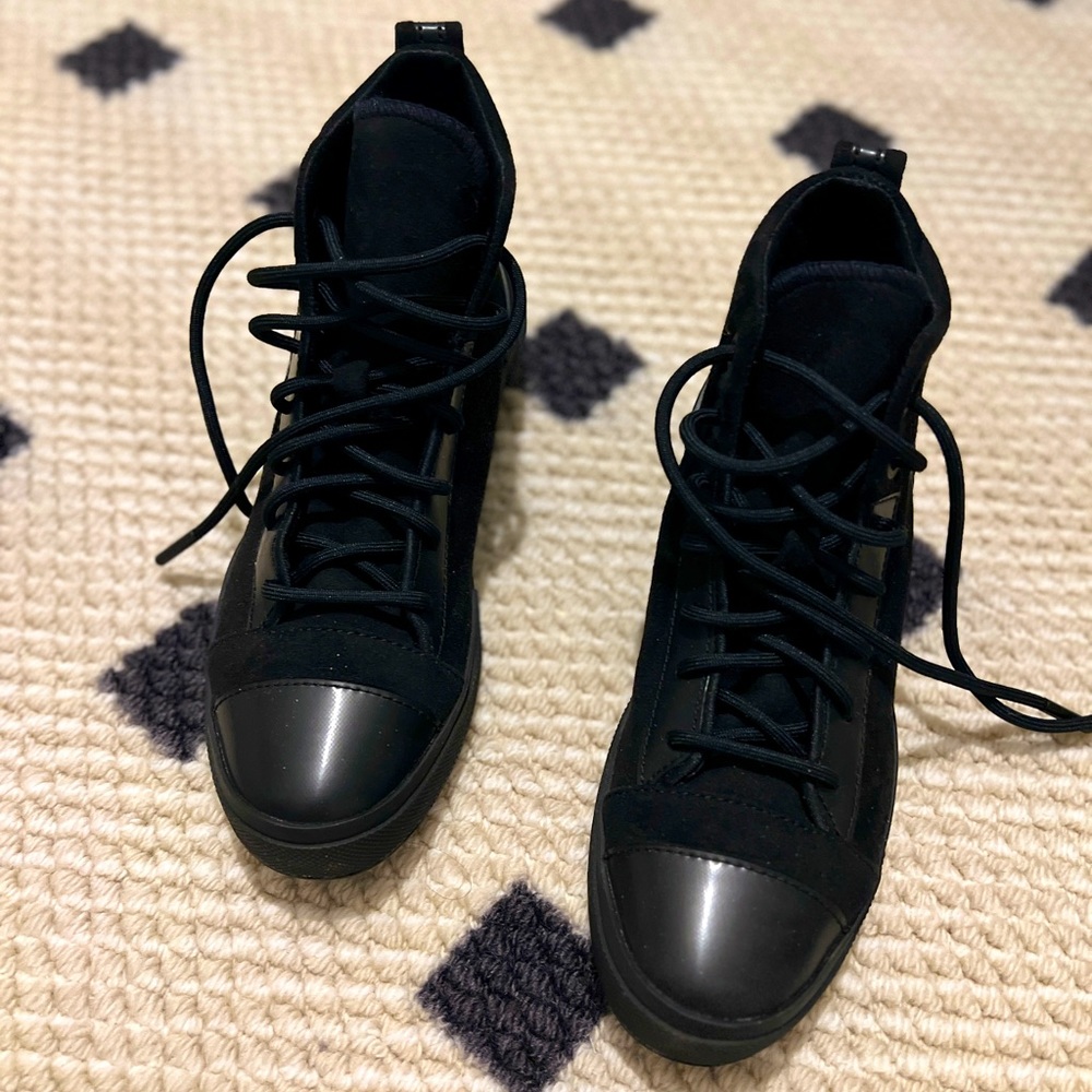 Converse boots